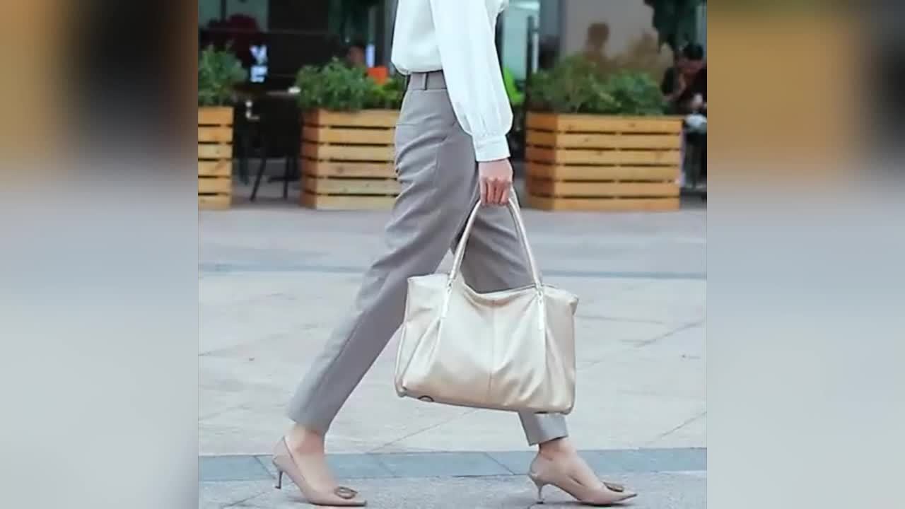 Elegant synthetic leather large capacity tote bag for work
