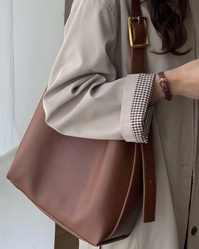 The Julie Crossbody — Effortless Style, Hands-Free Freedom