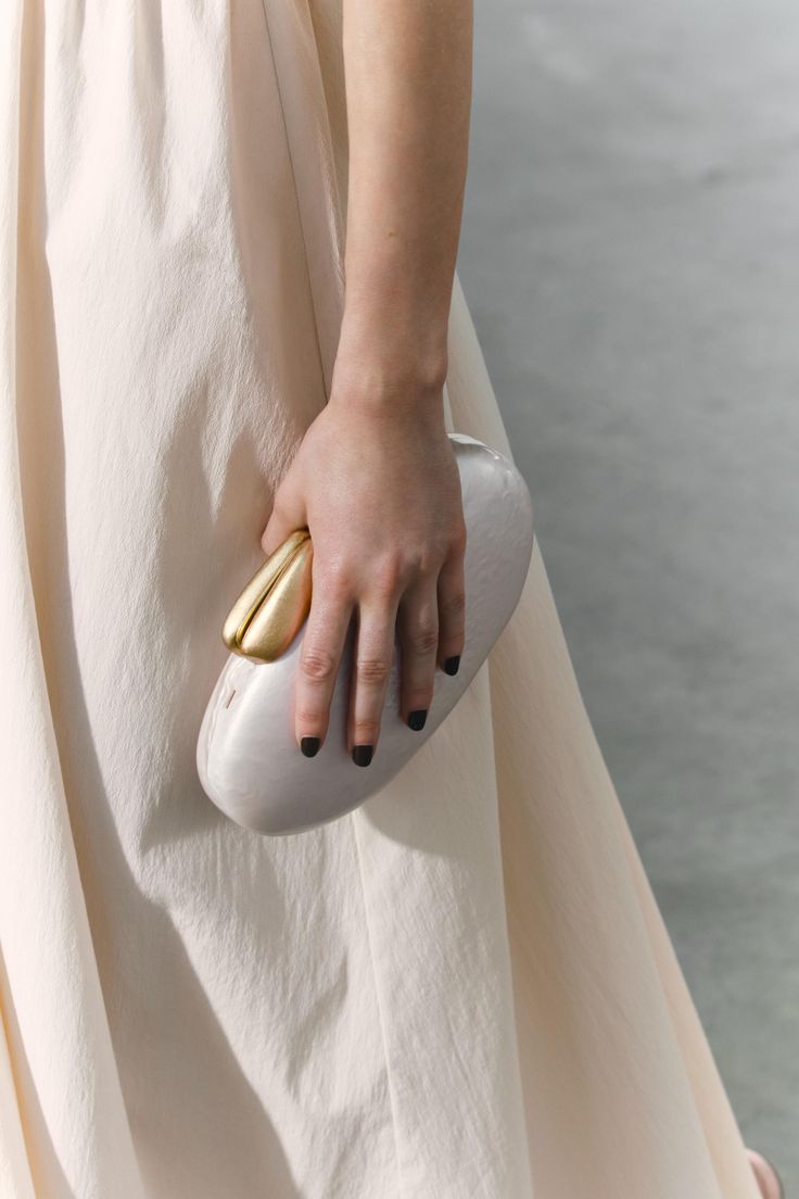 Celestina Glow Clutch