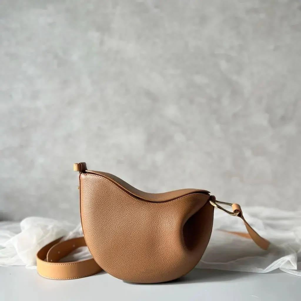 Lunara Curve Bag