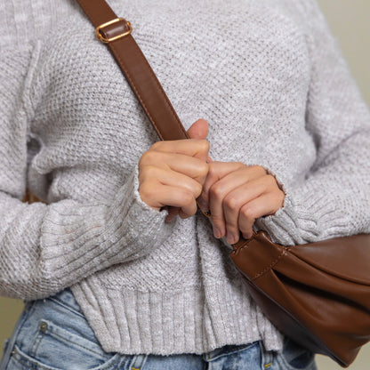 Hannah Banana Bag — Curved Elegance, Everyday Utility