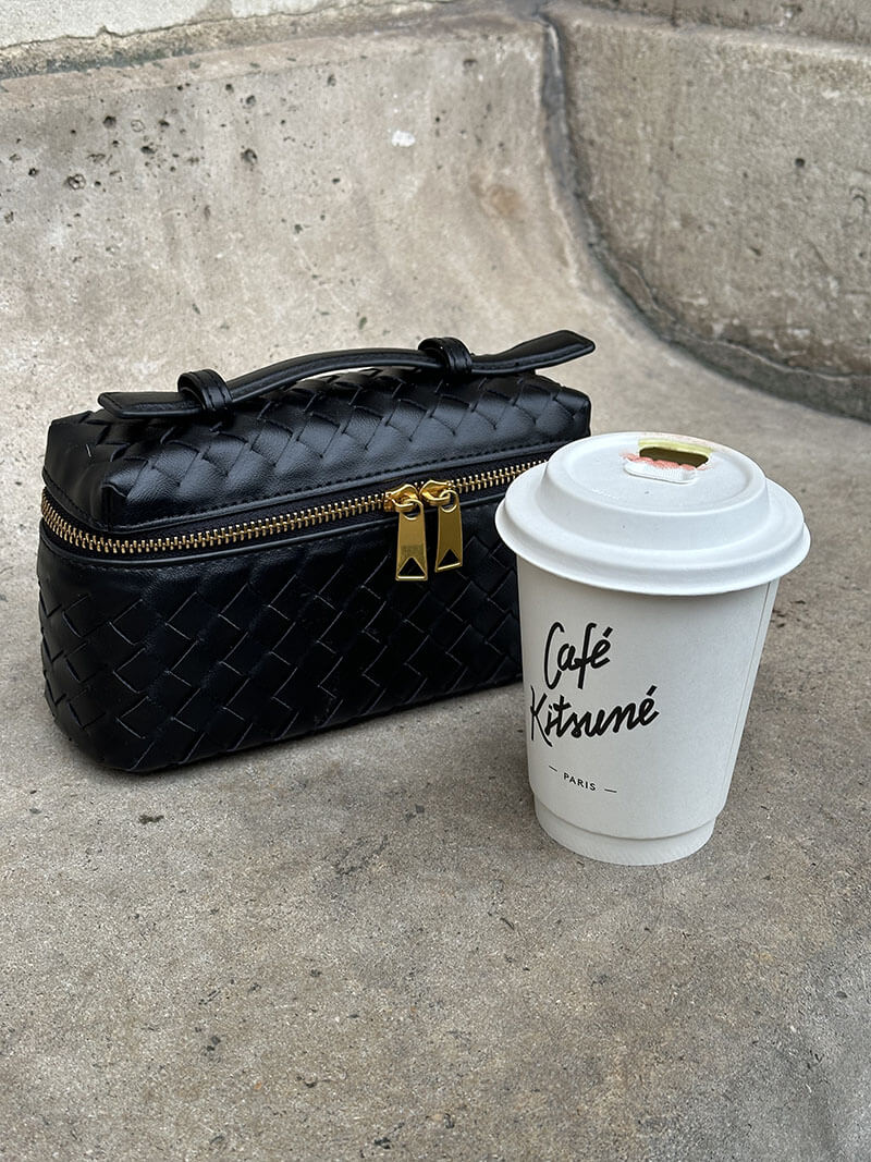 Hannah women's handbag: Elegant woven top handle summer bag