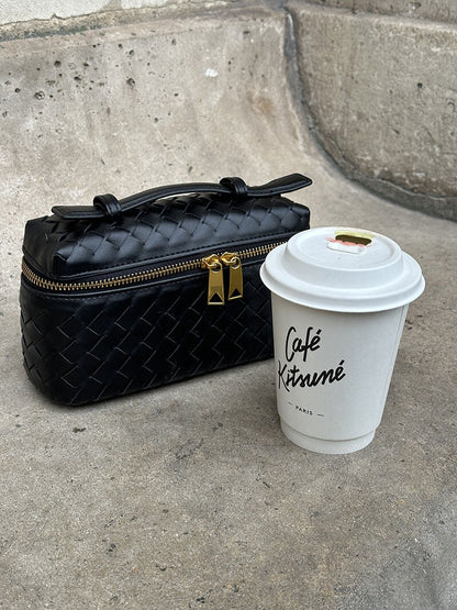 Hannah women's handbag: Elegant woven top handle summer bag