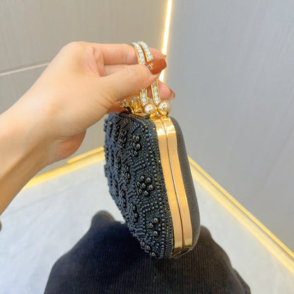 Elegant Emelia Pearl Clutch Bag for Stylish Evening Events