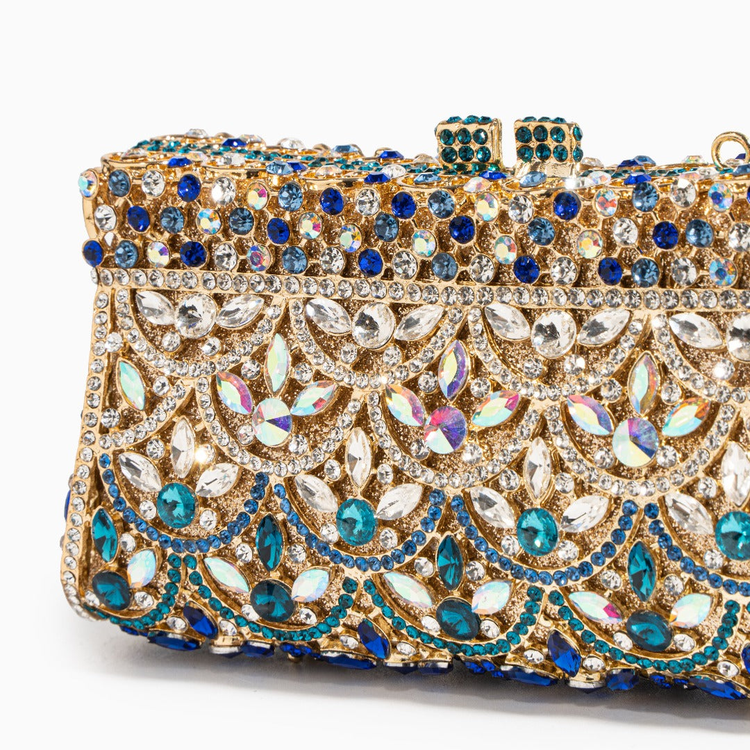 Elevate Your Outfit with the Aubrielle Sparkle Clutch