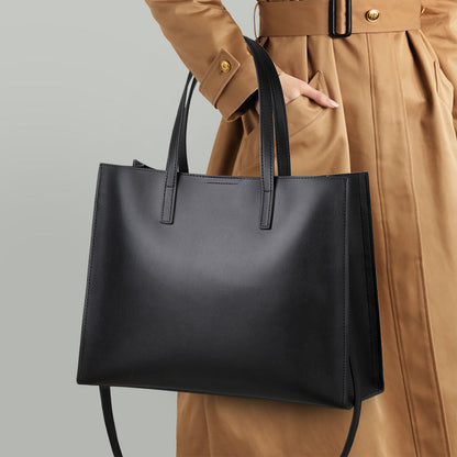 Gina Hand Bag: Stylish Messenger Bag for On-the-Go Lifestyle