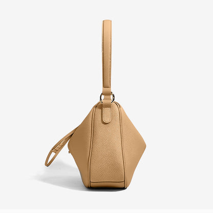 Elegant Pierra Paloma Shoulder Bag for Stylish Everyday Use