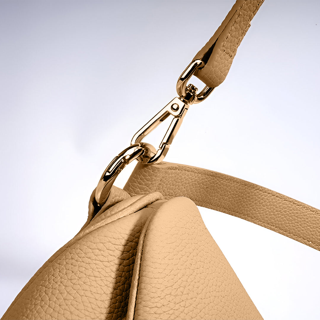 Elegant Pierra Paloma Shoulder Bag for Stylish Everyday Use