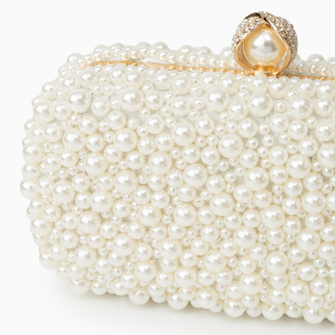 Elegant Geneva Pearl Clutch: A Sophisticated Evening Bag