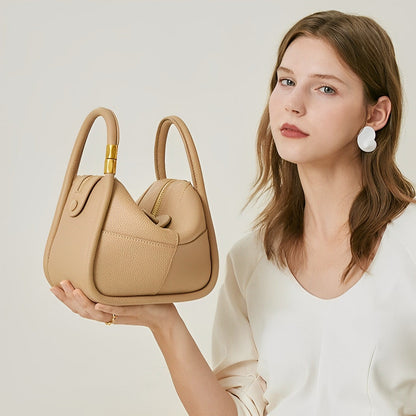 Chic Jasmine Shoulder Bag for Carrying Everyday Essentials