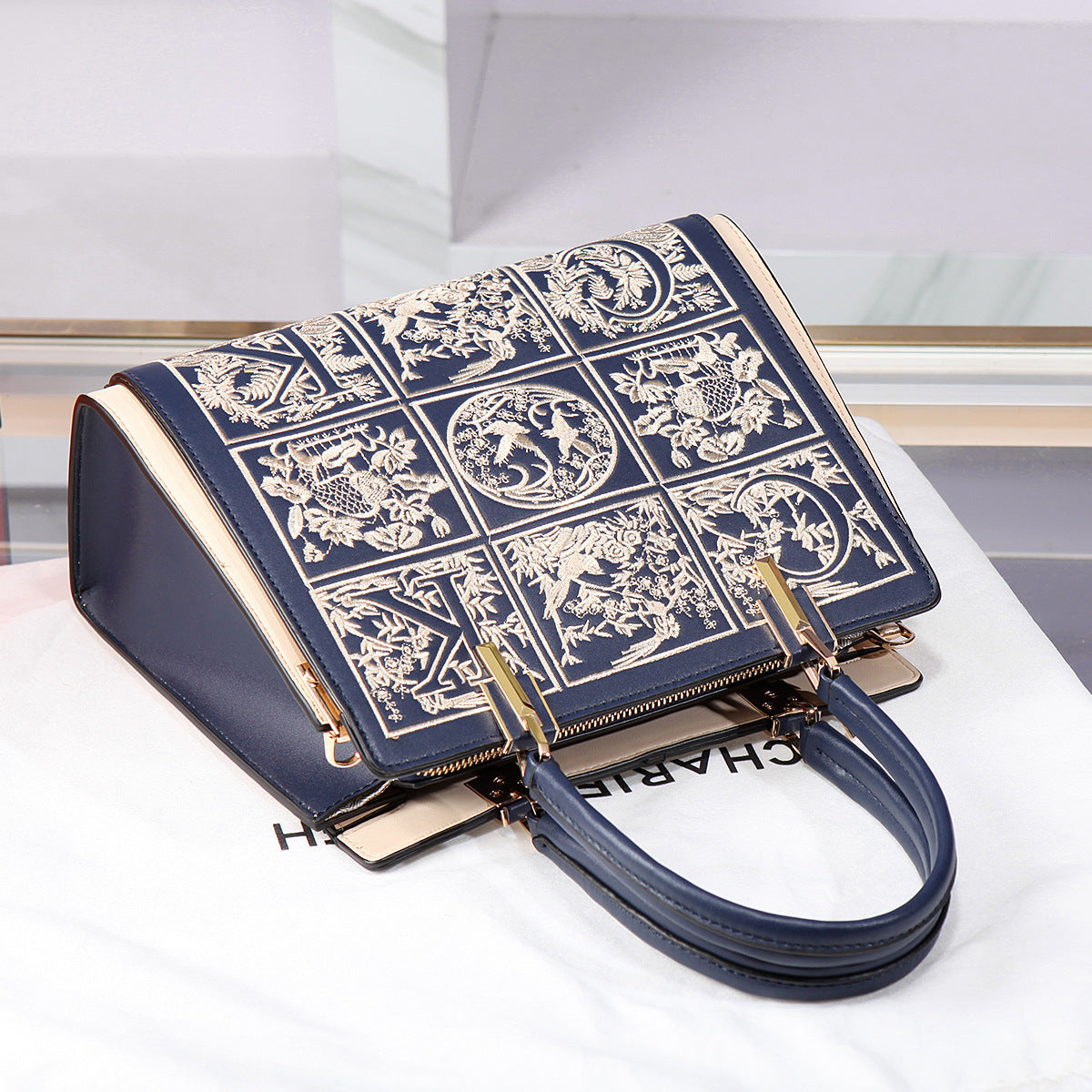 Chic Embroidered Tote Bag for Everyday Style and Function