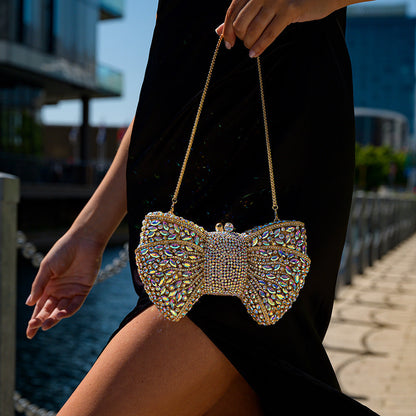 Elegant Rhinestone Clutch Bag: A Stylish Evening Accessory