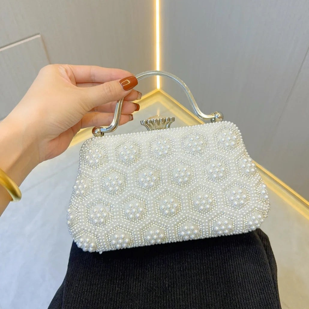 Elegant Emelia Pearl Clutch Bag for Stylish Evening Events